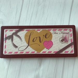 Too Faced Love Eyeshadow Palette